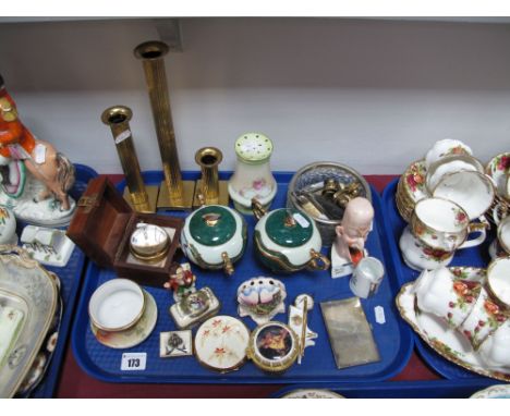 Ardleigh Elliott 'Beauties of the Red Mansion' Musical Trinket Vases, spherical watch, pen knives, compact, etc:- One Tray