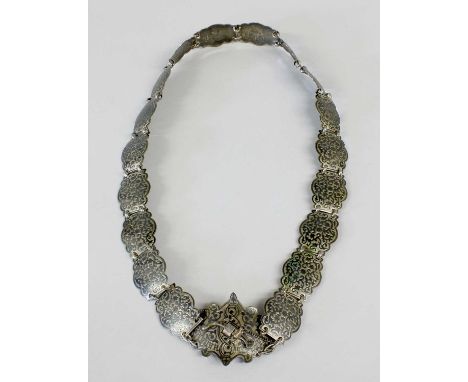A Russian Silver and Niello Belt, by Alexander Dalliman, St Petersburg, Late 19th Century, each link with niello decoration, 