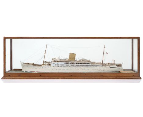 A TRAVEL AGENT MODEL FOR THE ROYAL MAIL LINE PASSENGER CARGO LINER R.M.S. ANDES, CIRCA 193927in. hull, carved with lined pape