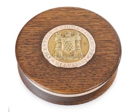 A FINE GOLD-MOUNTED TABLE SNUFF BOX MADE OF TREEN FROM THE 1819 AND 1824 NORTHWEST PASSAGE EXPLORATION VESSEL H.M.S. GRIPER d