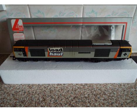 Lima - an OO gauge diesel electric locomotive, class 60 John Loudon McAdam op no 60070 Load Haul grey livery # L205025, appea