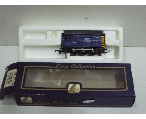 Lima - an OO gauge diesel electric locomotive, class 33 op no D6506 BR green livery # L205129, appears vg in vg window box