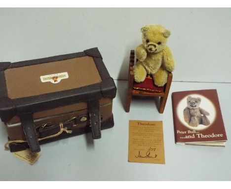 Witney - Teddy Bear by Ian Pout / Peter Bull. "Theodore". Complete with Booklet, Suitcase / Trunk box and Wooden chair / cush