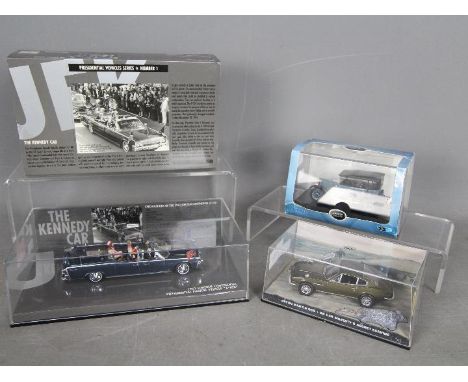 Minichamps - Oxford - Universal Hobbies - A collection of 3 boxed 1:43 scale cars including Minichamps President Kennedy Linc