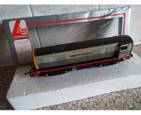 Lima - an OO gauge diesel electric locomotive, class 20 Hunslet Barclay Janis op no 20904, # 204813, appears excellent in vg 