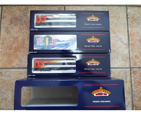 Bachmann Branch-Line - an OO gauge turbo three-car unit DMU, diesel locomotive class 159 'South West Trains' op no 159019, re