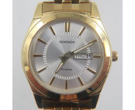 SEKONDA: gents gold plated steel cased quartz wristwatch, baton chapters against a silvered dial with day and date apertures,