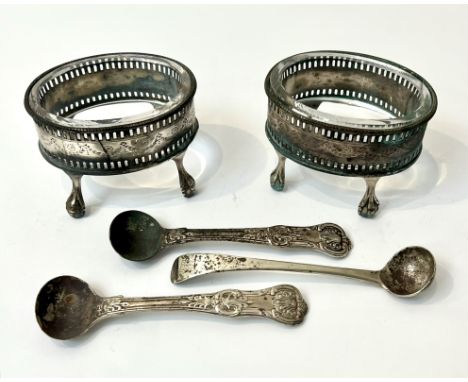 A pair of George III silver oval salts &ndash; Thomas Daniel, London 1786, with pierced and chased floral swagged decoration,