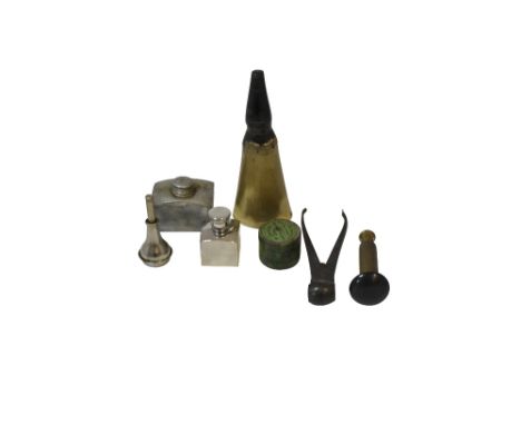 VICTORIAN HORN POWDER FLASK and a quantity of various gun oil bottles and tools (a collection)