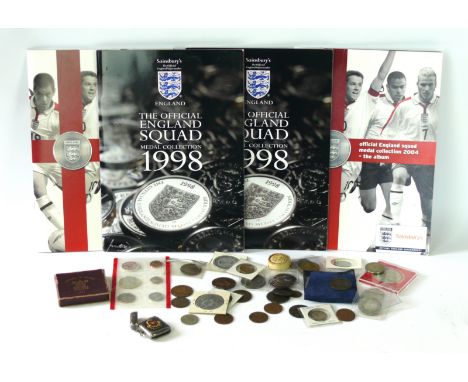 A large collection of British and American coinage
To include a silver United States Bicentennial proof set dated 1976, Morga