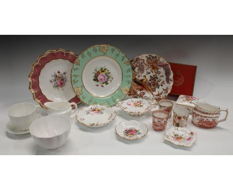 A Royal Crown Derby Posie pattern rectangular trinket box and cover, boxed; others similar trinket dishes, fluted floral plat
