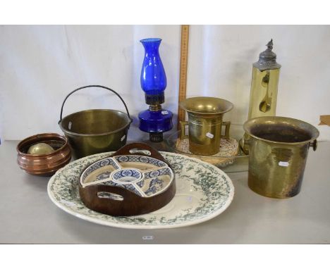 Mixed Lot: Brass pestle and morter, small jam pan, oval meat plate, oil lamp with blue glass font etc