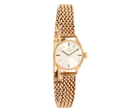 VINTAGE LADIES WRISTWATCH, OMEGA with white dial on flexible mesh link chain, stamped 9 375, 4.5cm inner diameter, 31.2g.