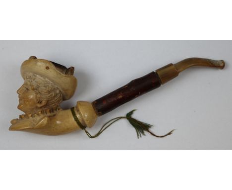 Antique&nbsp; 'Victorian Lady's head' design carved Meerschaum pipe with wooden stem 