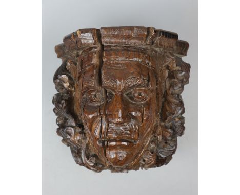 Antique ecclesiastical&nbsp;carved oak head corbel - Approx H: 29cm