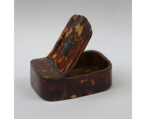 Antique tortoise shell snuff box with silver mounts 