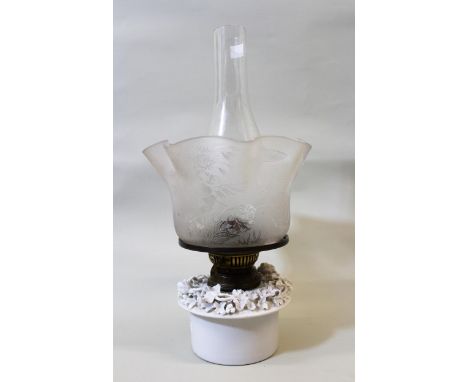 19th Century white porcelain oil lamp well with brass fittings and flroal and butterfly decorated etched glass shade with chi