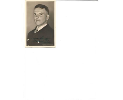 Herbert Emil Schultze signed wartime WW2 Hofmann 6 x 4 inch b/w portrait photo. German U-boat commander during World War II. 
