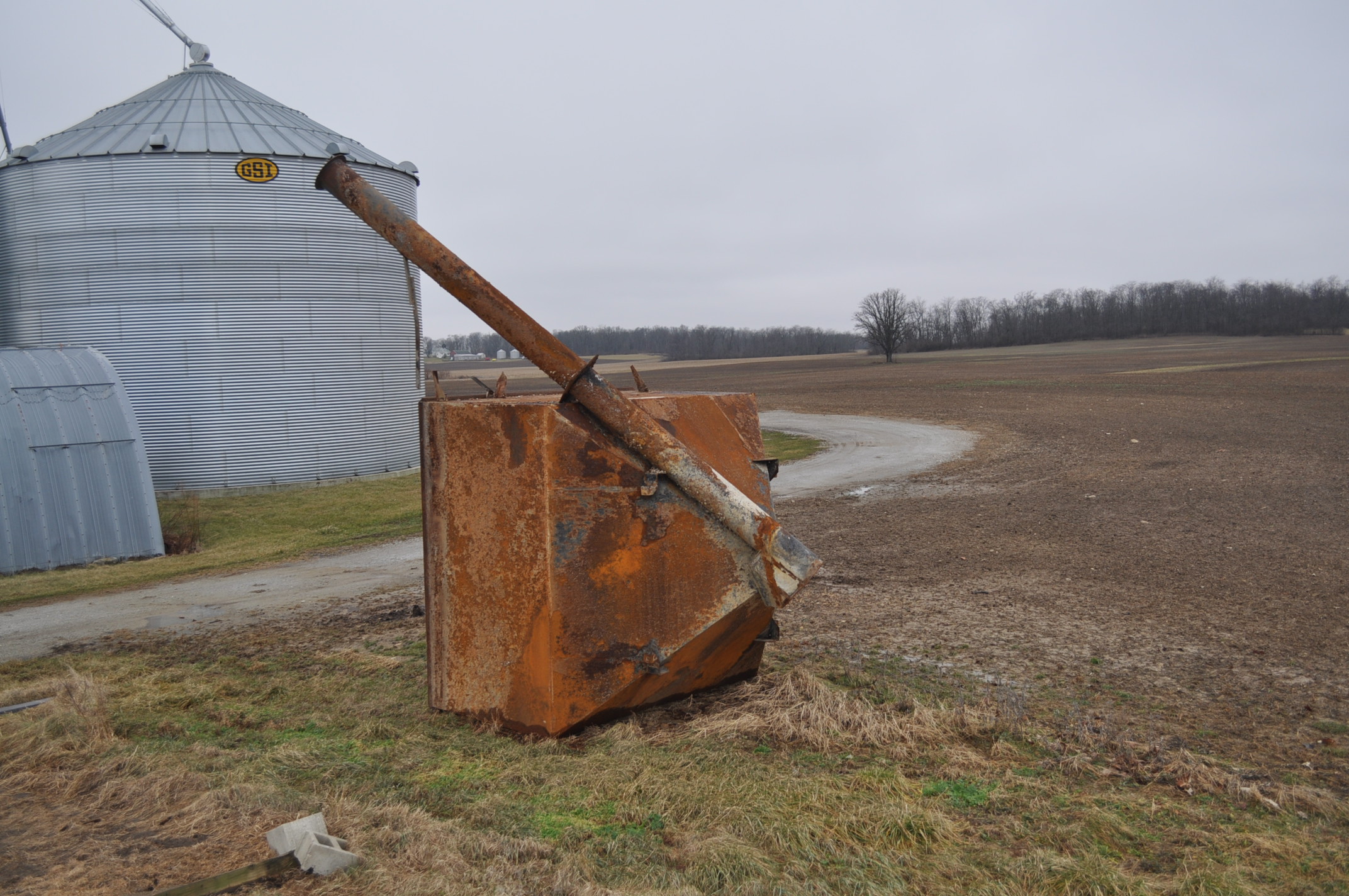 500 bu Lowry Mfg grain dump pit, Model 50010, 10'x10'x12' deep, 10