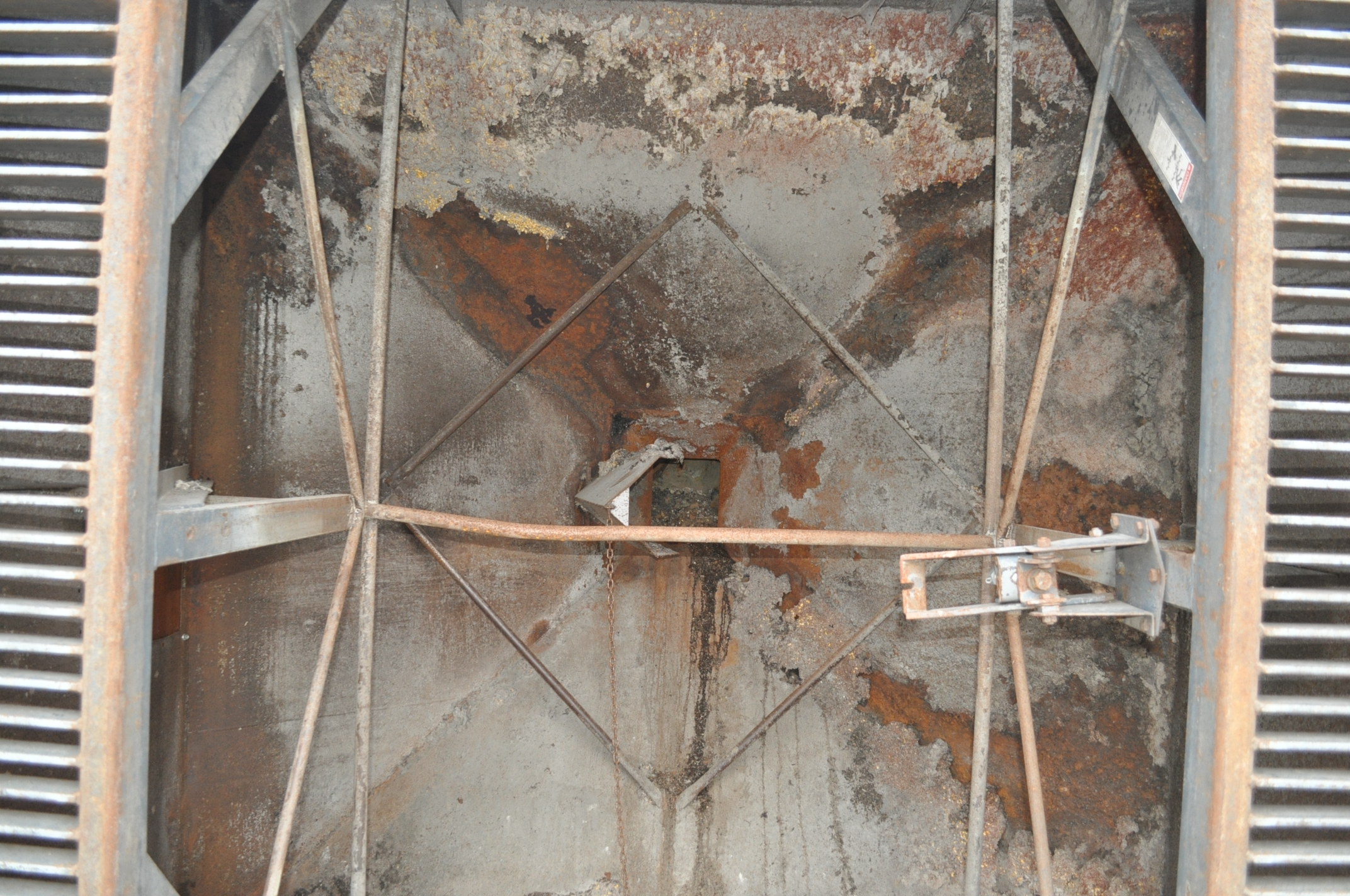 500 bu Lowry Mfg grain dump pit, Model 50010, 10'x10'x12' deep, 10