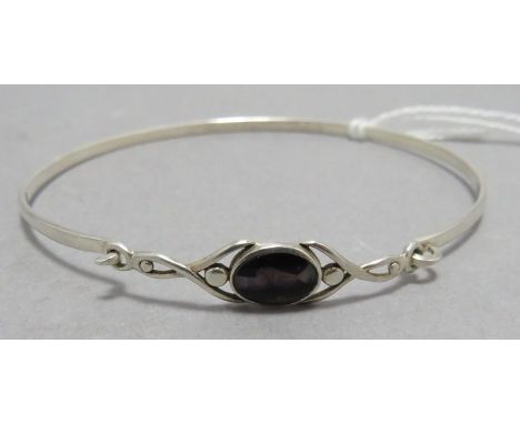 A contemporary silver bangle with Blue John in the Art Nouveau style. 6.5cm wide. (1)Condition: In good overall condition. 