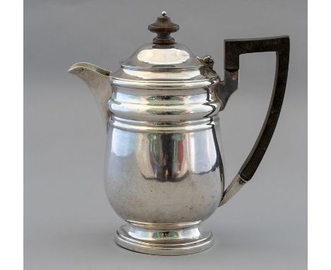 A George V silver coffee pot, hinged cover, maker William Hutton & Sons, Sheffield 1912, approximate weight all in 510 gramsC