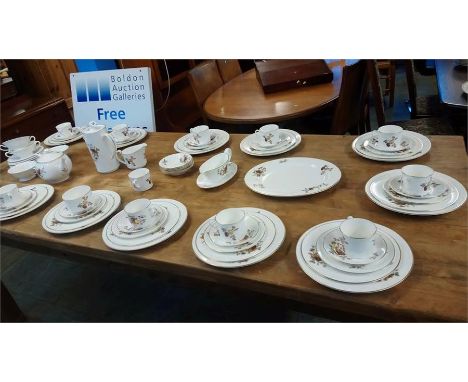 Royal Worcester tea and dinner service