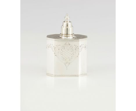 A tea caddy Silver 925/000Foliage motifs decorationLisbon hallmark (1985-2020) 16x10x6 cm 391 g
