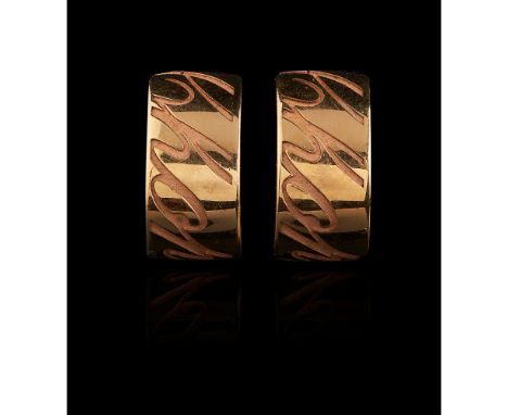 A pair of CHOPARD earrings, CHOPARDISSIMO collection 750/000 GoldEngraved decorationPost-2021 hallmark, signed, model no.8370