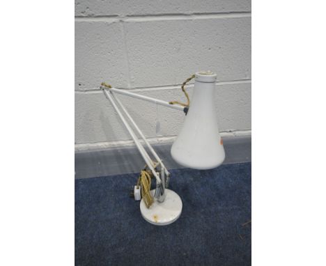 A HERBERT TERRY AND SONS WHITE ANGLE POISE DESK LAMP (condition - some rusting)