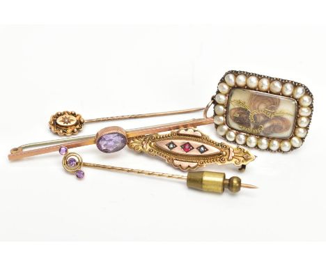 A SELECTION OF EARLY 20TH CENTURY BROOCHES AND PINS, to include a yellow metal brooch set with one ruby and two seed pearls, 