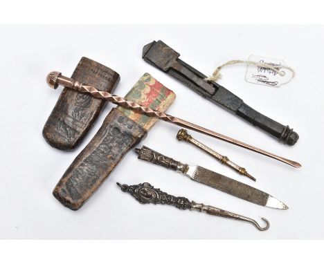 AN ASSORTMENT OF ITEMS, to include a small ladle shaped spoon believed to be an opium spoon, approximate length 134mm, togeth
