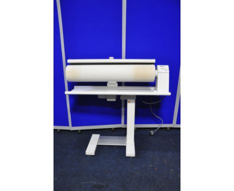 A MIELE B890 ROTARY IRON  (PAT pass and working) roller 83cm wide