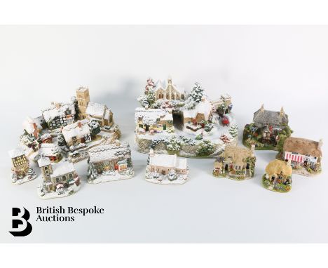 Lilliput Lane, The Three Kings Pub tableau boxed, The Flying Scotsman Railway and Tavern tableau boxed, Christmas Shopping (b