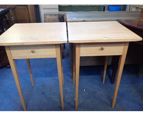 A PAIR OF SYCAMORE SHAKER STYLE BEDSIDE/LAMP TABLES each fitted a drawer 46cm wide (one marked top)