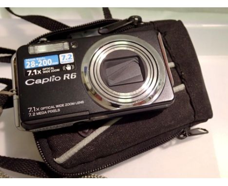 Ricoh Carlio R6 digital camera. P&amp;P Group 1 (£14+VAT for the first lot and £1+VAT for subsequent lots) 