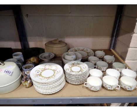Quantity of mixed ceramics including a tea service. Not available for in-house P&amp;P 