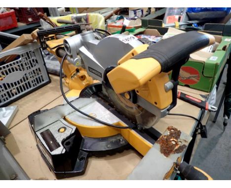 JCB SCMS255 compound mitre saw 250mm blade. All electrical items in this lot have been PAT tested for safety and have passed.