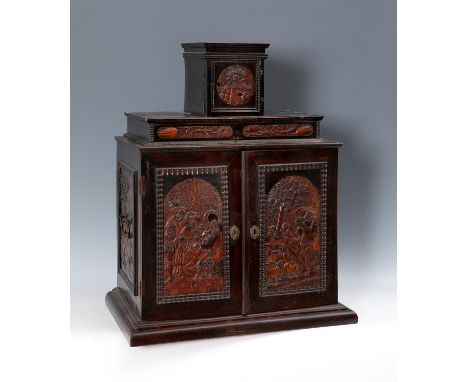 Cabinet attributed to ADAM ECK (1604-1664).Walnut and ebonised wood.19th century locks.Measurements: 65 x 52 x 33 cm.Not much