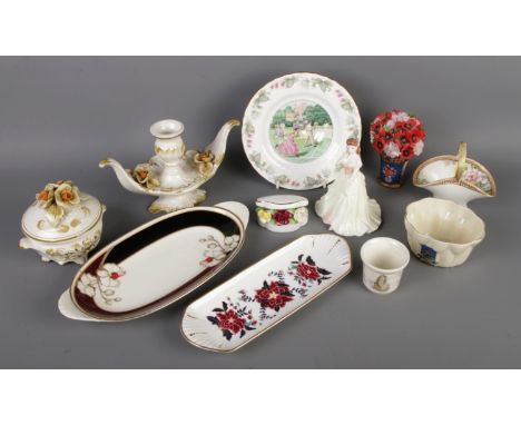 A collection of vintage ornaments and ceramics, including GH McDonald Italian ceramic, Atlas Editions Posy Vase, Noritake cer