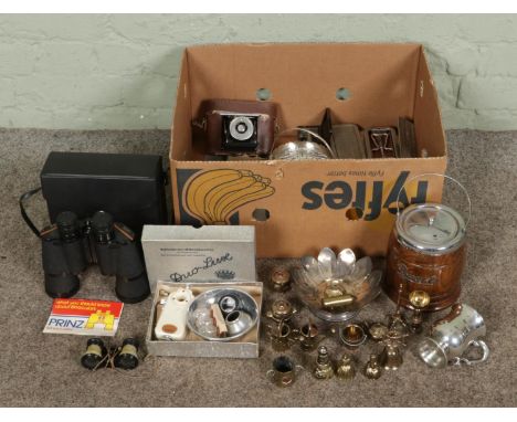 A mixed collection of vintage cameras, binoculars and metalware, including boxed Prinz 10x50 binoculars, GB Kershaw 110 foldi