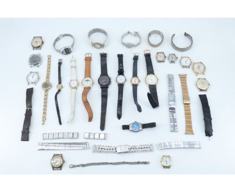 Sundry wristwatches, faces and watch straps including a Casio wristwatch, "The Hatton" 17 jewel face, a pocket watch chain et