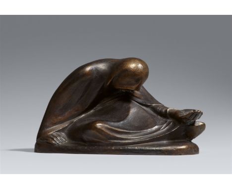 Bronze Höhe 23,2 cm Rückseitig links an der unteren Kante signiert 'E.Barlach' sowie mit dem Gießerstempel "H. NOACK BERLIN".