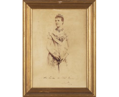 A portrait of Queen AmeliaPhotograph on paper"Atelier Fillon" by Augusto BoboneDedicated to the Counts of São MiguelAutograph