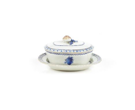 A butter dish with cover and standChinese export porcelainBlue and gilt decoration of central urn and garlandsJiaqing reign (