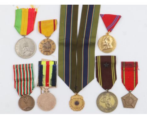 20th century world medals, including Malaya MSM; Kuwait MDSM, Italian WWI commemorative medal, American Legion award and othe