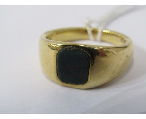 HEAVY GOLD SIGNET RING,18ct gold stone set signet ring 12.3 grams size S 