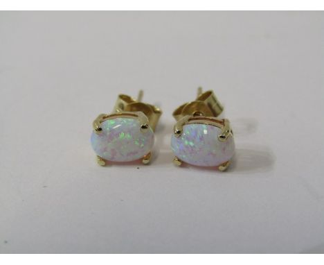 PAIR OF 9CT YELLOW GOLD OPAL STUD EARRINGS 