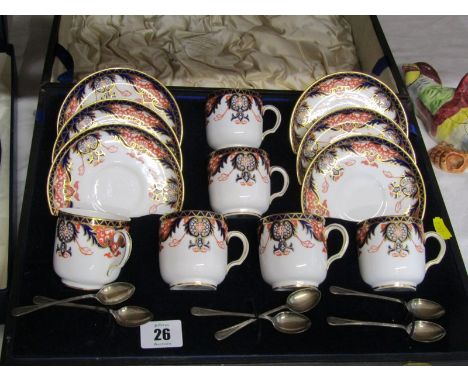 ROYAL CROWN DERBY, cased set of 6 "Japan" pattern tea cups and saucers with silver spoons, pattern no 1270 