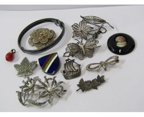 SILVER JEWELLERY, selection of silver jewellery including hinged bangle, flower brooch, enamel flag style badge, filigree but